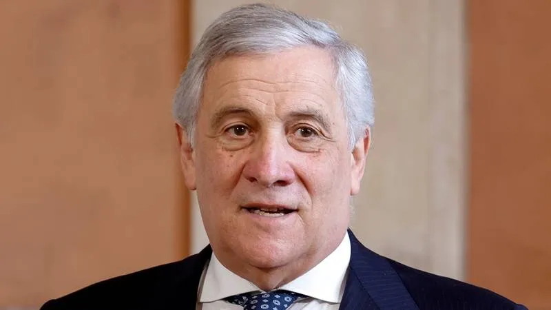 İtalya: İran’la diyaloğu kesmemeliyiz